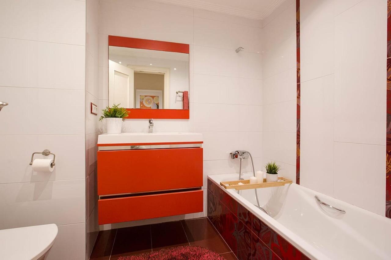 Habitacion En Vivienda Gran Via بلباو المظهر الخارجي الصورة